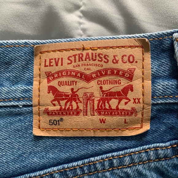 levi shorts - Picture 3 of 4